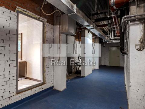 комерційна за адресою Київ, Метрологічна вул., 7-Б