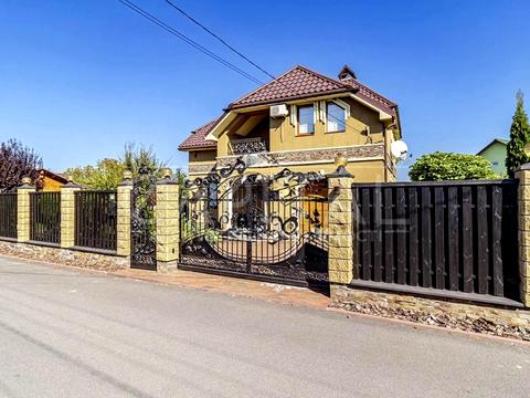 будинок за адресою Космонавтів, 32