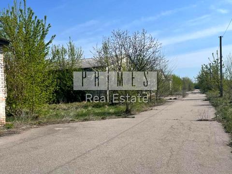 комерційна за адресою Перемоги вул., 8