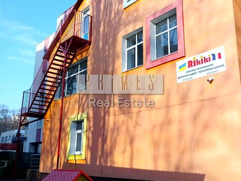 комерційна за адресою Київ, Борщагівська вул., 204