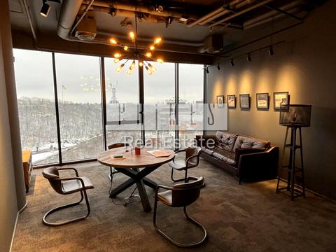 комерційна за адресою Київ, Болсуновська вул. (Сергія Струтинського), 2