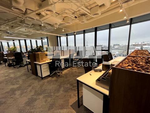 комерційна за адресою Київ, Болсуновська вул. (Сергія Струтинського), 2