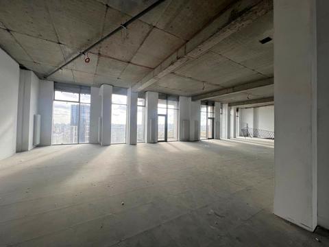 комерційна за адресою Антоновича вул. (Горького), 118