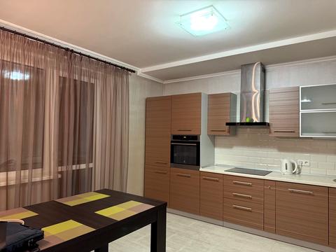 квартира за адресою Ревуцького вул., 9