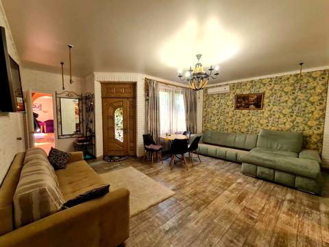 будинок за адресою 1 лінія вул.