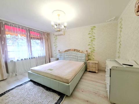 будинок за адресою 1 лінія вул.