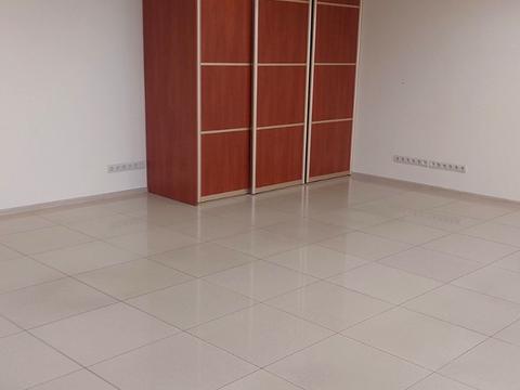 комерційна за адресою Борщагівська вул., 152-А