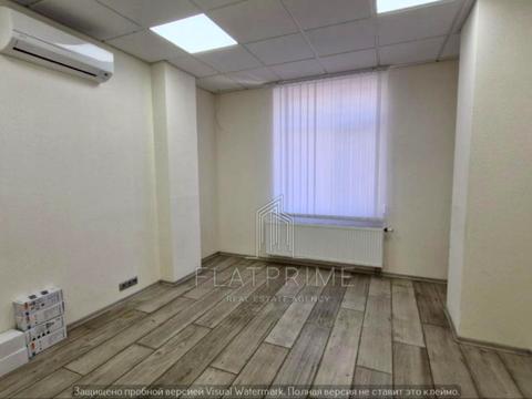 коммерческая по адресу Ивана Франко ул., 15