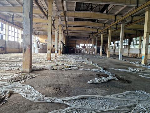 комерційна за адресою Миру, 20