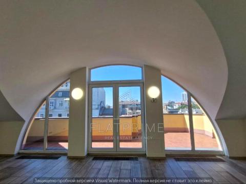 коммерческая по адресу Ивана Франко ул., 15