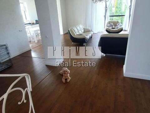 будинок за адресою Амосова вул.