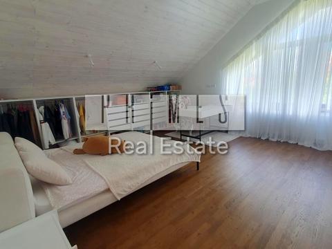 будинок за адресою Амосова вул.