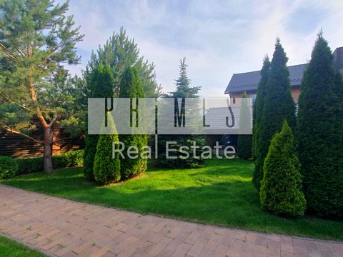 будинок за адресою Амосова вул.