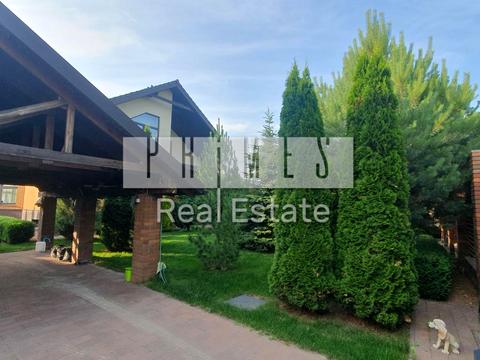 будинок за адресою Амосова вул.