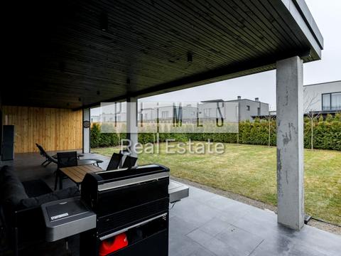 будинок за адресою с. Крушинка, Щаслива