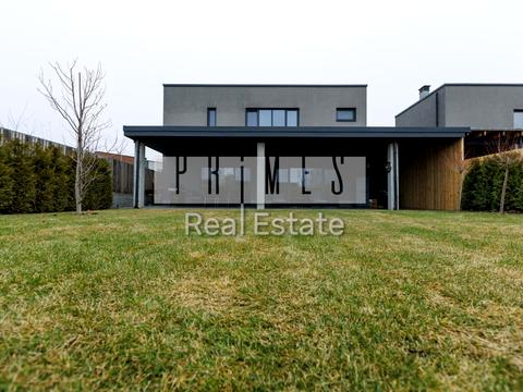 будинок за адресою с. Крушинка, Щаслива