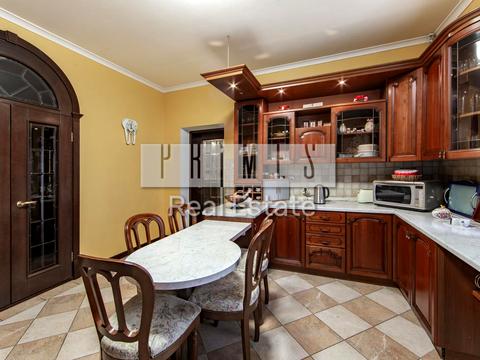 дом по адресу Вишнева ул. (Жовтнева)