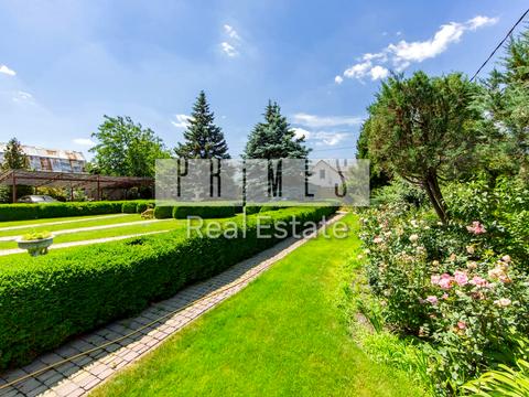 дом по адресу Вишнева ул. (Жовтнева)