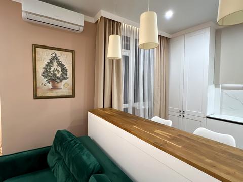 квартира за адресою Богдана Хмельницького вул., 76