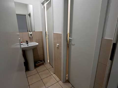 коммерческая по адресу Жилянская ул., 75