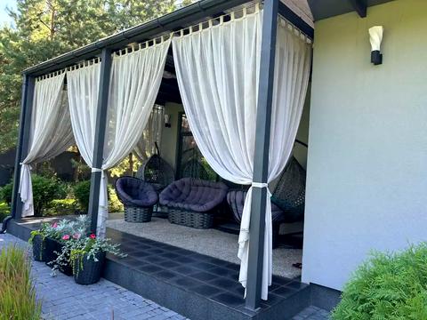 будинок за адресою Кленова