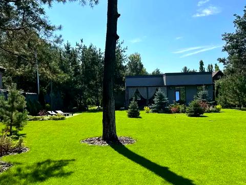 будинок за адресою Кленова