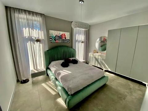 будинок за адресою Кленова