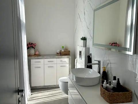 будинок за адресою Кленова