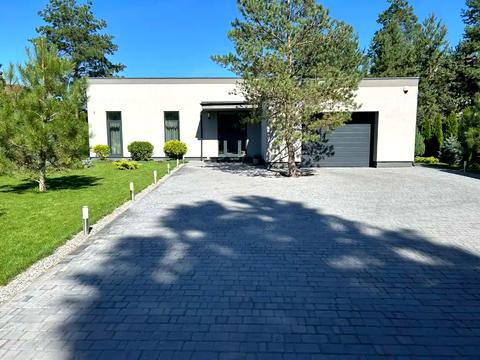 будинок за адресою Кленова