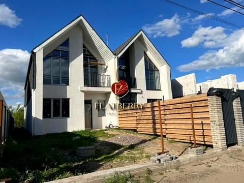 будинок за адресою Лютнева вул.