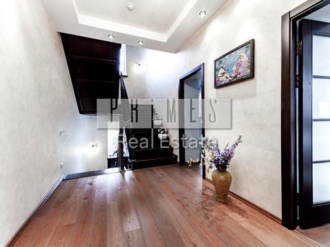 будинок за адресою Жовтнева вул.