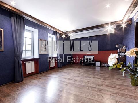 будинок за адресою Жовтнева вул.