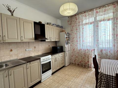 квартира за адресою Воскресенська вул., 14-Б