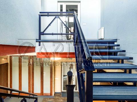 коммерческая по адресу Дегтяревская ул., 33 Б