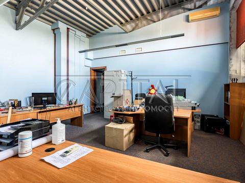 коммерческая по адресу Дегтяревская ул., 33 Б