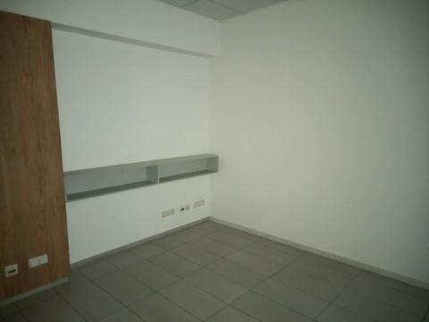 комерційна за адресою Шевченка вул., 2