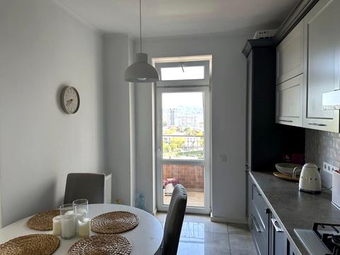 квартира за адресою Гетьмана Івана Мазепи вул. (Топольна), 1