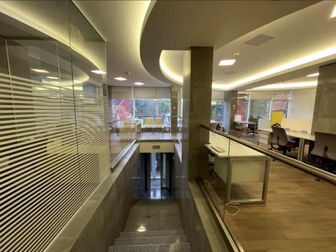 коммерческая по адресу Зверинецкая ул., 47