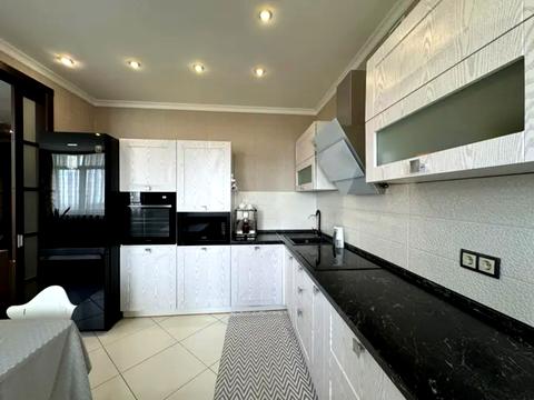 квартира за адресою Миколи Бажана просп., 8-Б