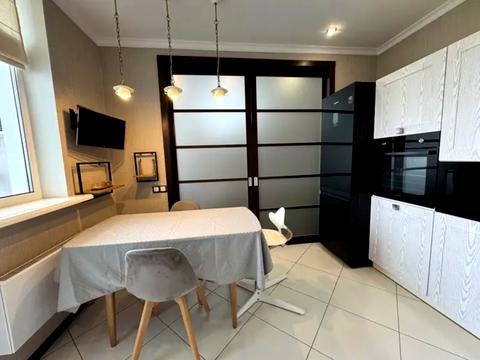 квартира за адресою Миколи Бажана просп., 8-Б