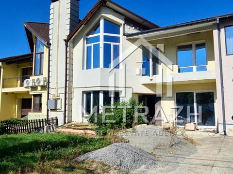 дом по адресу Лозовеньківська ул.