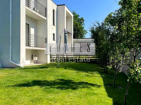 будинок за адресою Івана Білика вул. (Яблунева)