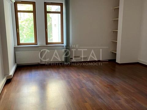 коммерческая по адресу Крутой спуск, 7