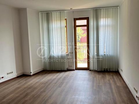 коммерческая по адресу Крутой спуск, 7