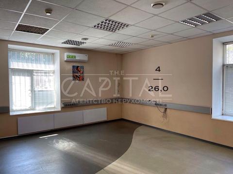 комерційна за адресою Почайнинська вул., 42/48