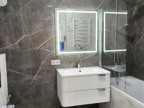 квартира за адресою Леоніда Бірюкова бульв., 2-А