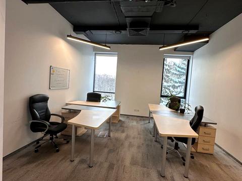 комерційна за адресою Наукова вул., 7