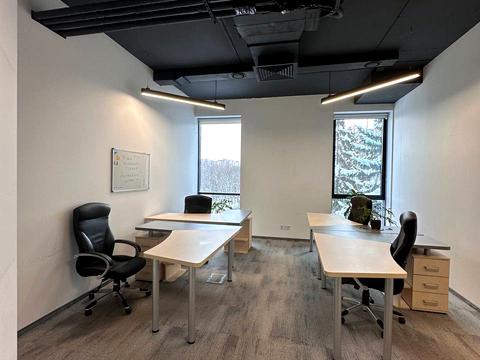 комерційна за адресою Наукова вул., 7