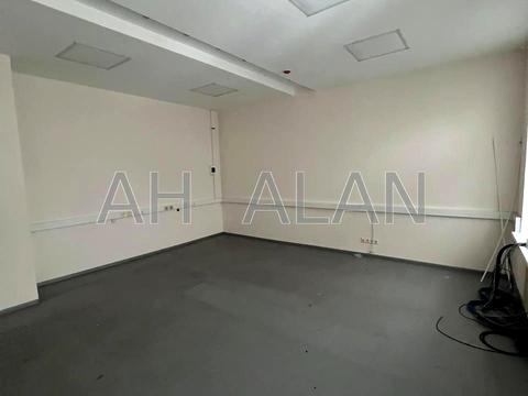 комерційна за адресою Січових Стрільців вул. (Артема), 77