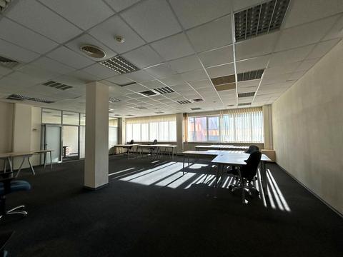 комерційна за адресою Польова вул., 24д